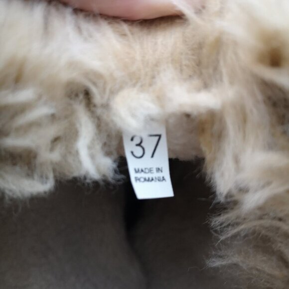 Vibram Sole Ladies Size 37 (approx. 6.5 - 7 US) Tan Boots - Picture 9 of 11